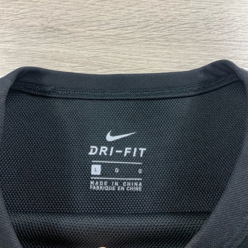 Nike Dry Black Short Sleeve Training Sweater Top - Picture 6 of 11